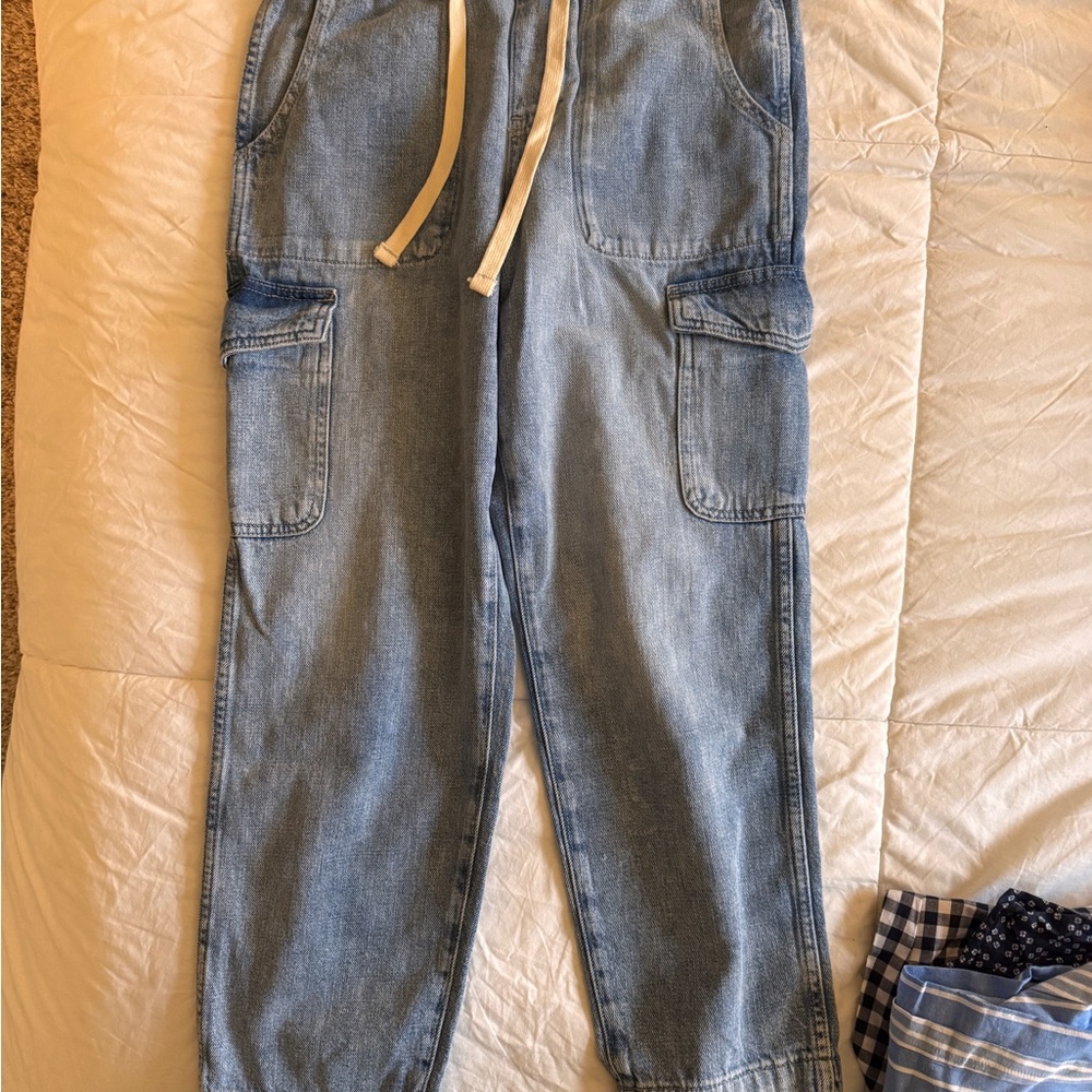 NWT Gap Cargo Jeans